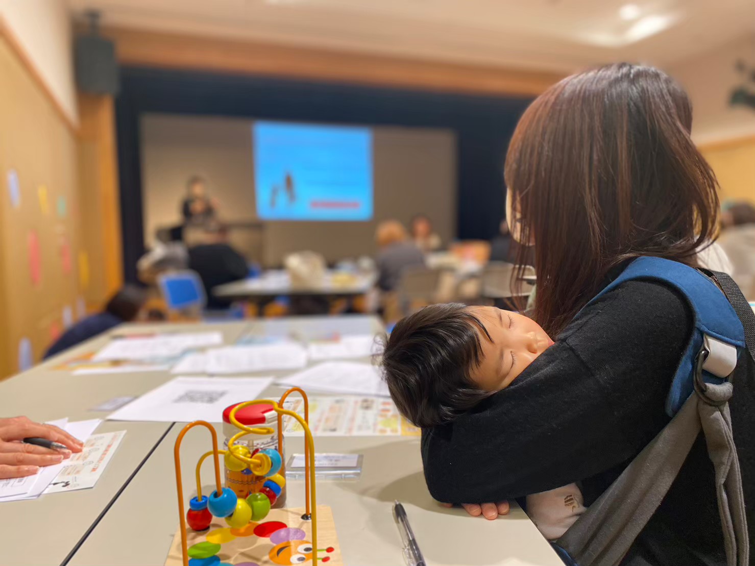 チャムズは子育て期の女性に特化した女性就労支援を行なっています。